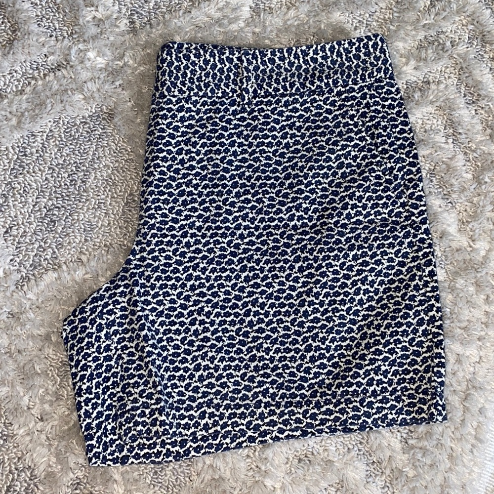 Ann Taylor LOFT blue floral shorts
